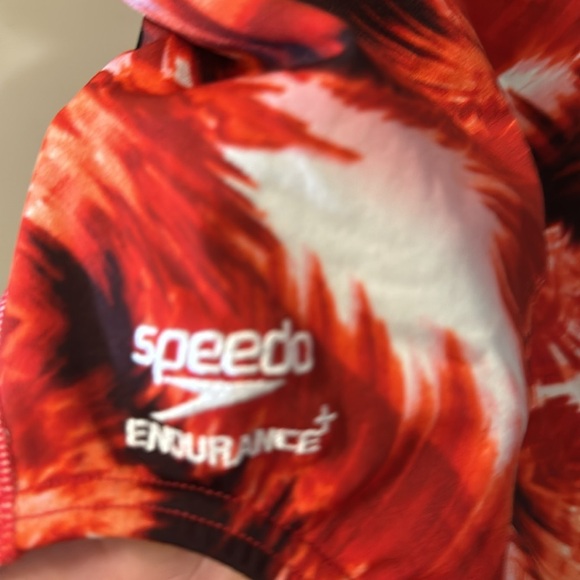 Speedo endurance size 32 - Picture 2 of 4